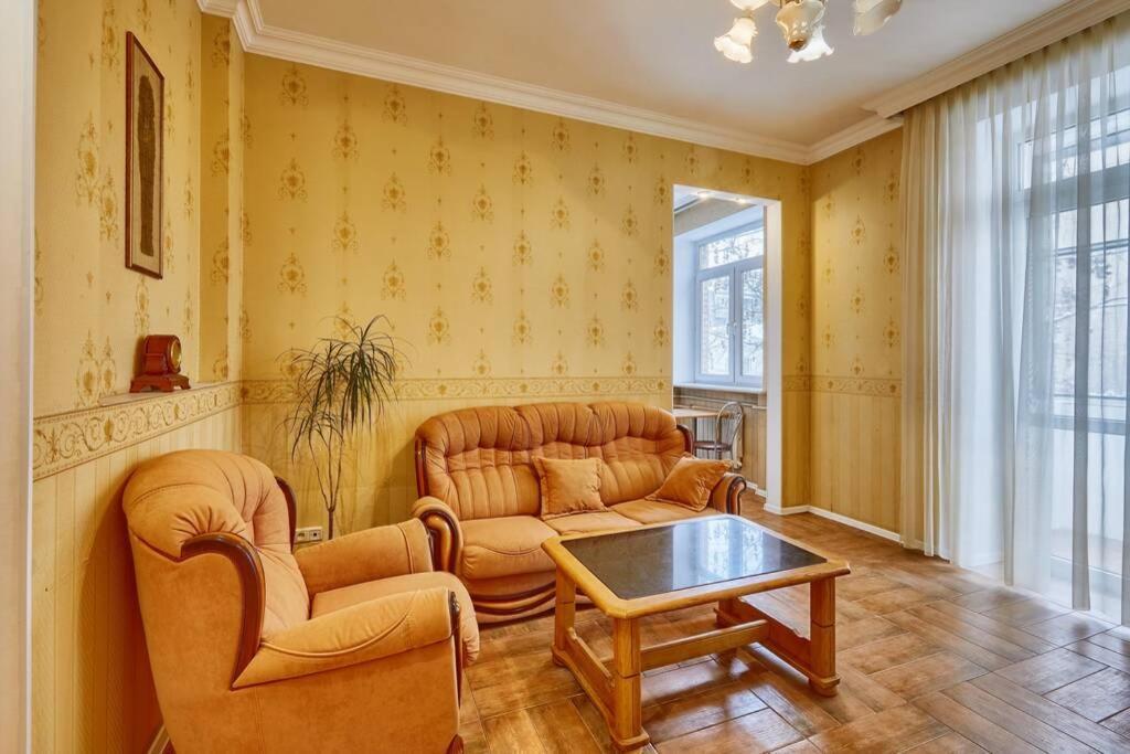 Apartment Near Bessarabsky Square Kiev Extérieur photo