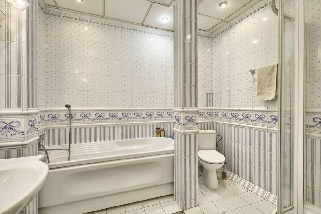 Apartment Near Bessarabsky Square Kiev Extérieur photo